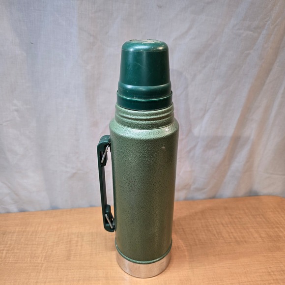 Stanley Classic 32oz Thermos Hammertone Green Built for Life!  Works great! - Picture 2 of 10
